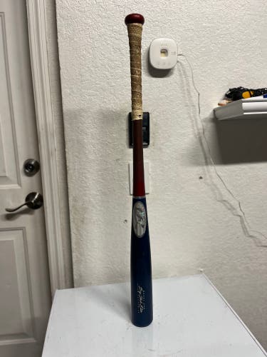 Adult Wood Bat Rawlings Top Of The Line