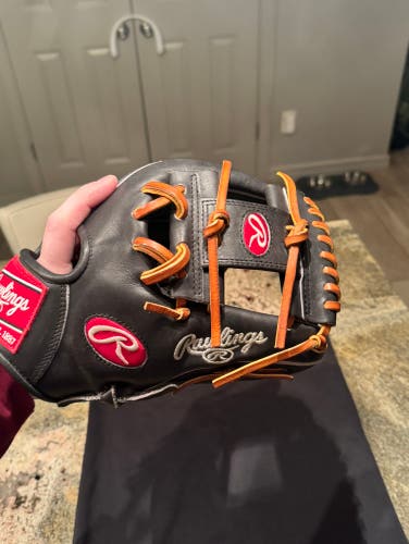 Rawlings 11.5” Heart of the Hide                                    Not The Price/ Looking To Trade