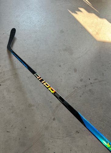 Used Senior Bauer Right Handed 70 Flex P92 Pro Stock Nexus Sync Hockey Stick