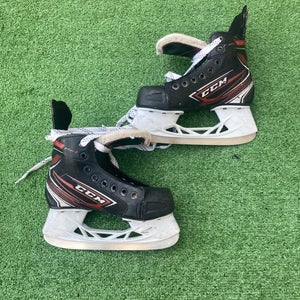 Junior CCM JetSpeed FT440 Hockey Skates Regular Width Size 1