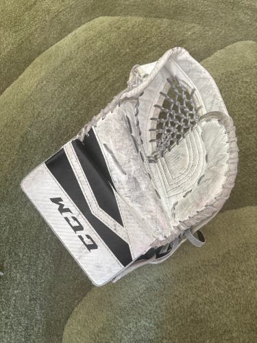 Ccm youthflex goalie glove