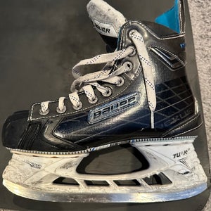 Used Senior Bauer Nexus 8000 Hockey Skates Regular Width 7.5
