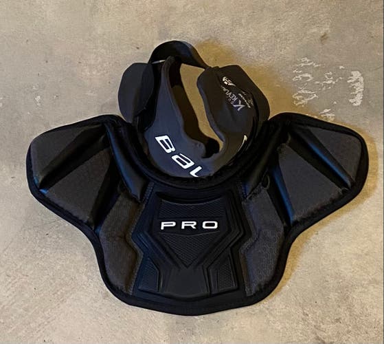 Used Senior Bauer Pro Neck Guard