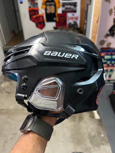 Youth Black Helmet / no cage