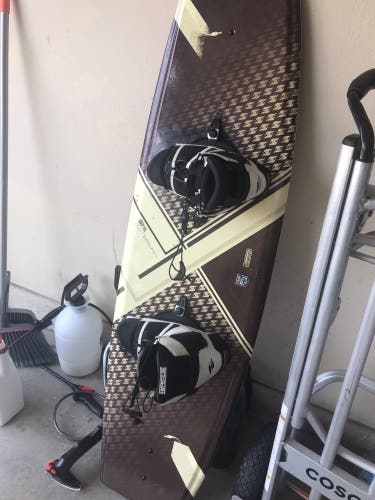 Hyper Lite State Wakeboard S.E. Complete With Hyper Lite Boots and Bindings