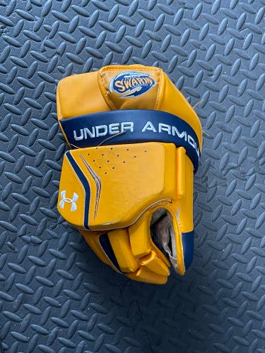 Swarm Box Lacrosse Gloves