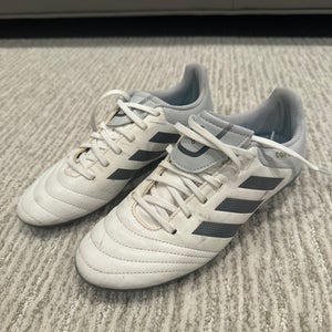 ADIDAS Soccer Cleat: Men’s 5