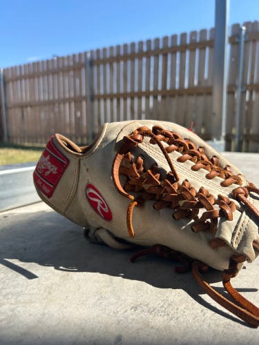 Used  Infield 11.75" Heart of the Hide Baseball Glove