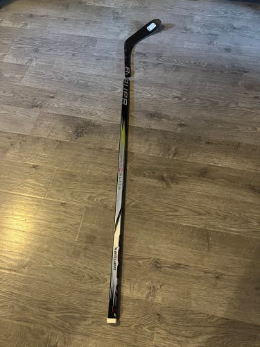 *Broken* Bauer Vapor Hyperlite 2 Hockey Stick