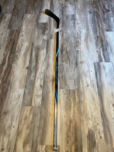 *Broken* Bauer Nexus Tracer Hockey Stick