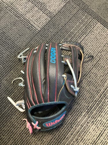 Used 2023 Right Hand Throw Wilson SP 125S Baseball Glove 12"