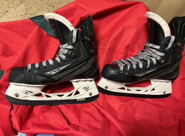 Used CCM Regular Width Size 5 RibCor 50K Hockey Skates