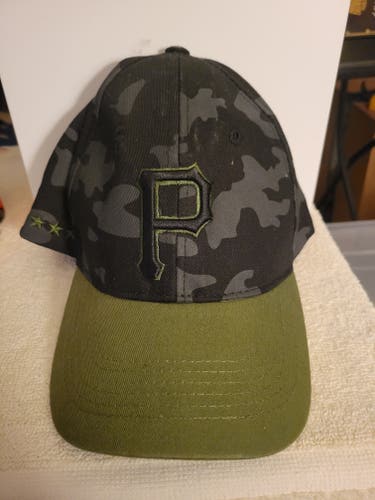 Pittsburgh Pirates MLB Camouflage Themed Adjustable Baseball Cap