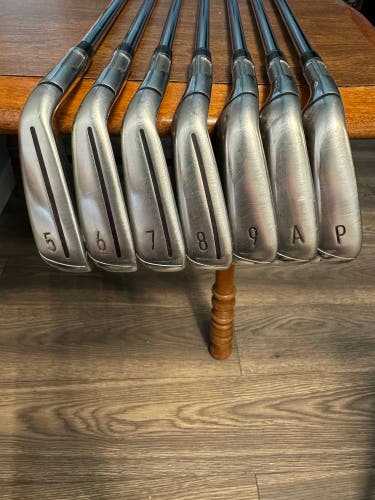 Taylormade sim irons