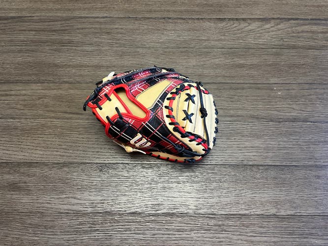 New Wilson A2000 CWS Omaha Plaid M1 33.5” Catchers Mitt