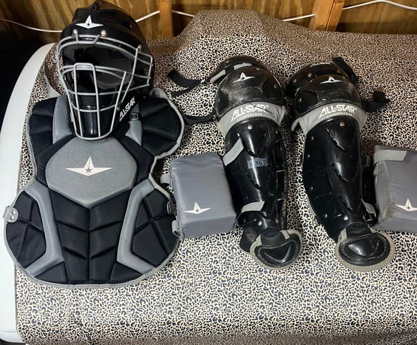 All-STAR catcher gear Youth 9-12