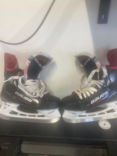 Bauer Vapor X4 Size 8 Fit 2