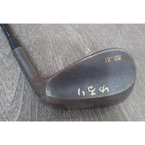 RARE Yururi 61 Degree Wedge / Stiff Flex Steel Shafts