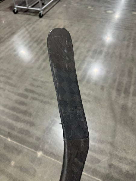 True Catalyst 7X3 Hockey Stick Left Hand T27 Pro Stock|Senior 60" (Used)