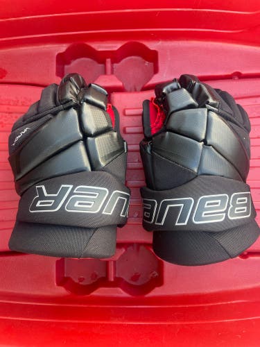 Bauer vapor 3x hockey gloves