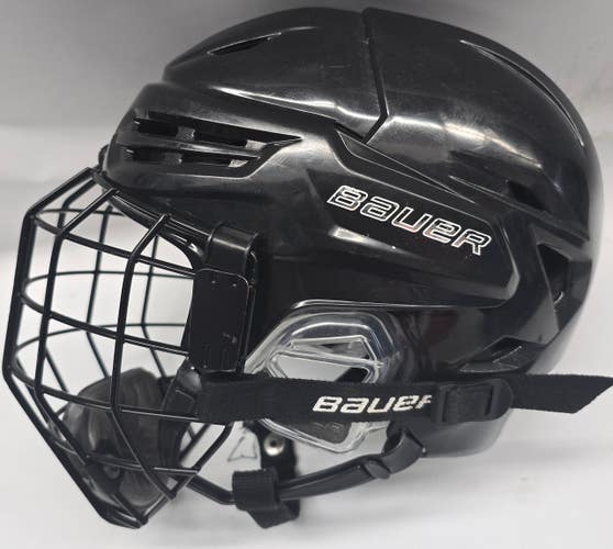 BAUER REAKT 95 HOCKEY HELMET WITH CAGE SMALL BLACK USED NCAA #9(12702)