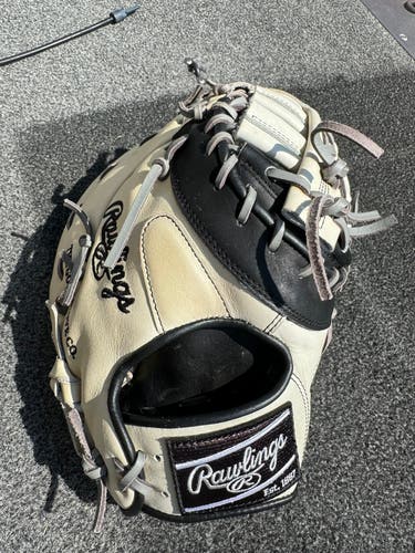 ‘Heart Of The Hide’ Rawlings First Base Glove