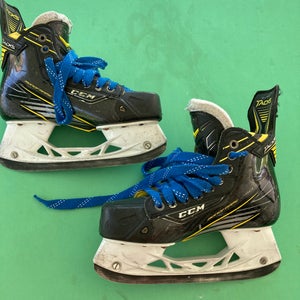 CCM Super Tacks Hockey Skates | Intermediate 4