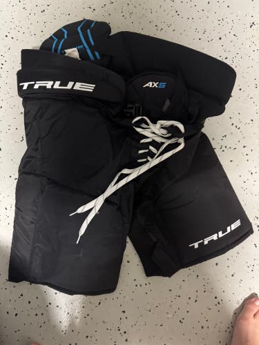 True AX5 Senior Lg Hockey Pants