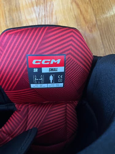 CCM Next hockey pants