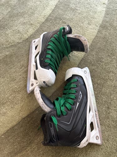 Ccm 40k goalie skate size 3.5