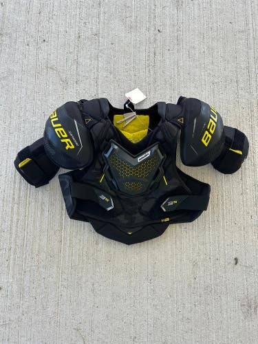 Used Medium Intermediate Bauer Supreme 3S Shoulder Pads