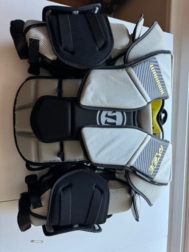 Warrior Rx3e Goalie Chest Protector- LIKE NEW