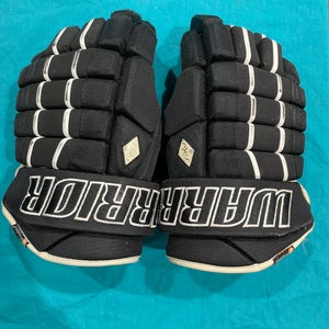Black Used Senior Warrior Dynasty AXLT Gloves 13.5"