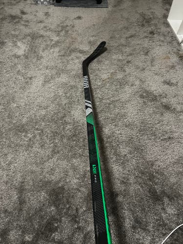 Used Senior Warrior Right Handed Toe Pattern Pro Stock Alpha LX2 PRO Hockey Stick