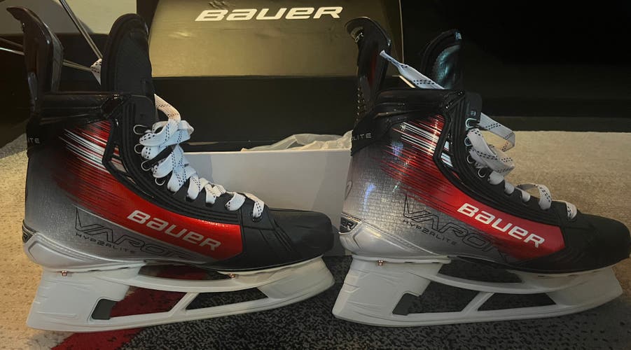 New Senior Bauer  Pro Stock 8.5 Vapor Hyperlite 2 Hockey Skates