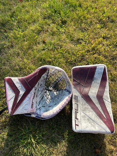True Catalyst PX3 pro stock goalie gloves