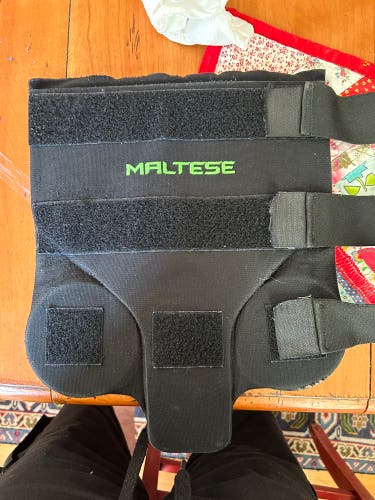 Maltese Knee Pads