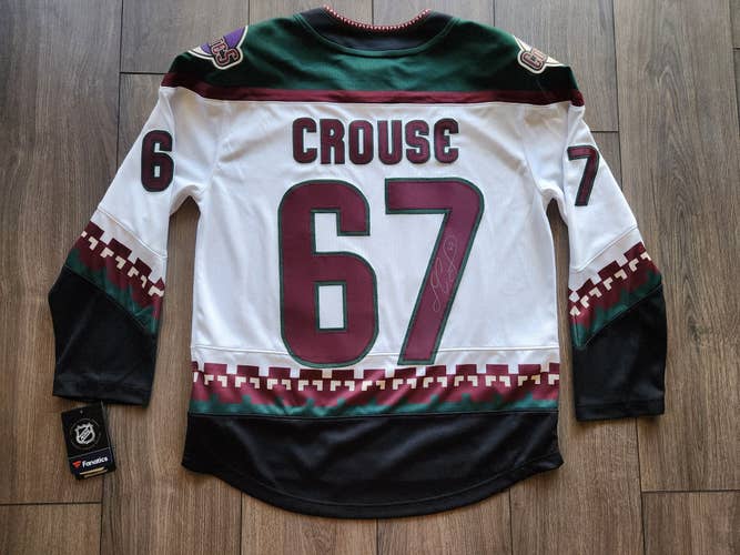 Arizona Coyotes Utah Lawson Crouse Signed Kachina Jersey Size Medium