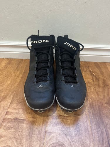 Used Unisex High Top Molded Cleats