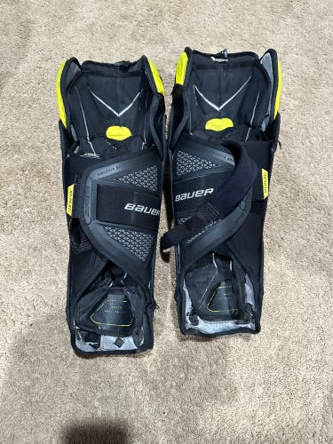 Used Senior Bauer Supreme Mach Elbow Pads