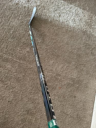 Intermediate Bauer Proto Right Hand Hockey Stick P28 65 Flex