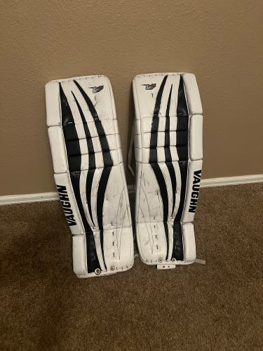 Vaughn Velocity vV Goalie pads