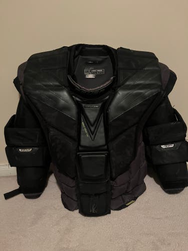 SR Large Bauer Hyperlite Chest Protector