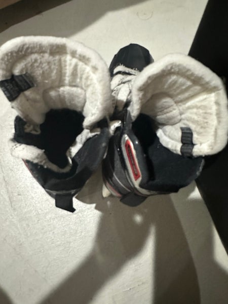 Bauer Vapor 1X Pro Junior Goalie Skates Sz 2.5