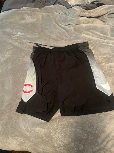 cincinnati reds shorts