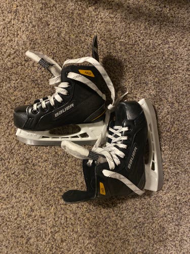 Youth Bauer Supreme 140 Hockey Skates