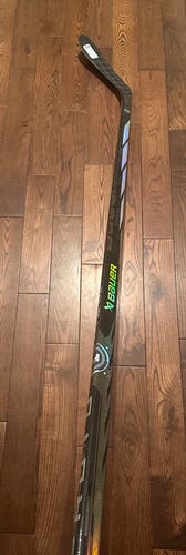 New 70 Flex Left Hand P28 Proto R Hockey Stick