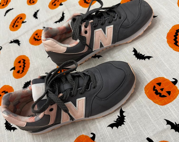 New Balance 574 athletic shoes