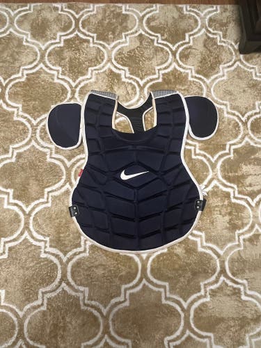 Nike Catchers Chest Protector