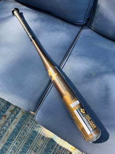 New 2024 DeMarini BBCOR Certified Alloy 28 oz 31" Voodoo One Bat